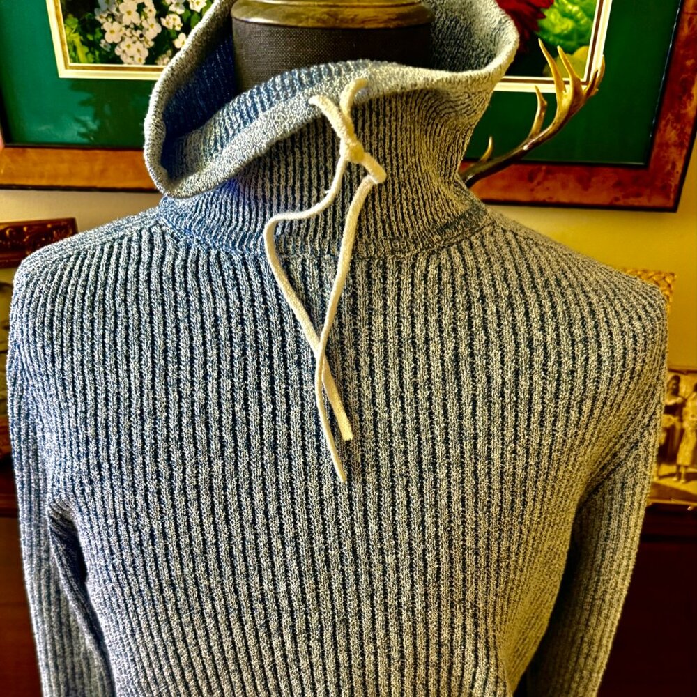 04651/A Trip In A Bag Blue Ribbed Tie/Turtle Neck Sweater, Italy LG, Wool,Cotton